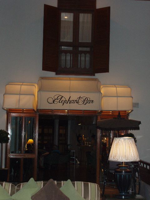 Elephant Bar, Sofitel Centara Grand, Hua Hin (photo credit: restaurantdiningcritiques.com)
